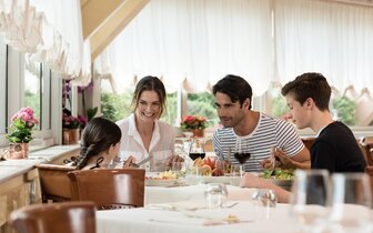 Hotel Aparthotel Holiday - zájazd CK Turancar - Taliansko - Bibione 