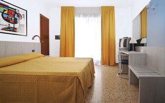 Hotel & Aparthotel Olimpia - zájazd CK Turancar - Taliansko - Bibione  Hotel & Aparthotel Olimpia - zájazd CK Turancar - Taliansko - Bibione