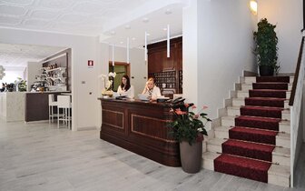 Hotel & Aparthotel Olimpia - zájazd CK Turancar - Taliansko - Bibione  Hotel & Aparthotel Olimpia - zájazd CK Turancar - Taliansko - Bibione