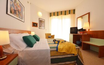 Hotel Luna - zájazd CK Turancar - Taliansko - Bibione Hotel Luna - zájazd CK Turancar - Taliansko - Bibione