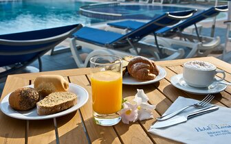 Hotel Luna - zájazd CK Turancar - Taliansko - Bibione Hotel Luna - zájazd CK Turancar - Taliansko - Bibione