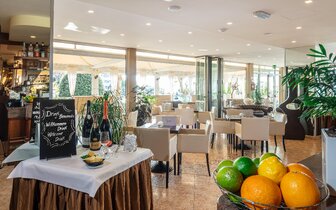 Hotel Excelsior - zájazd CK Turancar - Taliansko - Bibione