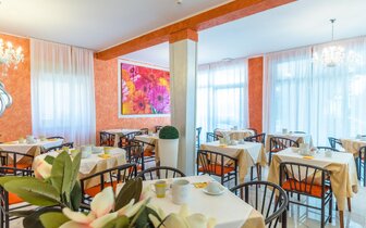 Hotel Romantik - zájazd CK Turancar - Taliansko - Lignano