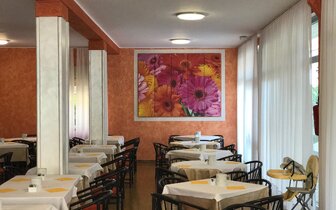 Hotel Romantik - zájazd CK Turancar - Taliansko - Lignano