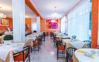 Hotel Romantik - zájazd CK Turancar - Taliansko - Lignano