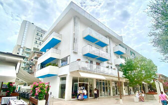 Hotel Amalfi- zájazd CK Turancar - Taliansko - Lignano