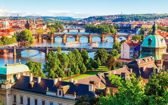 CK Turancar, autobusový poznávací zájazd, Praha - zámky a hrady v Čechách, Praha, Karlov most CK Turancar, autobusový poznávací zájazd, Praha - zámky a hrady v Čechách, Praha, Karlov most