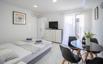 Apartmány Jakeševič - apartmán - autobusový zájazd CK Turancar - Chorvátsko, Baška Voda