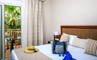 Hotel Potos -izba - autobusový zájazd CK Turancar - Grécko, Thasos, Limenariaria Hotel Potos -izba - autobusový zájazd CK Turancar - Grécko, Thasos, Limenariaria