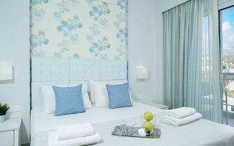 Hotel La Feyra - izba - autobusový zájazd CK TURANCAR