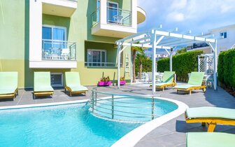 Hotel La Feyra - exteriér - autobusový zájazd CK TURANCAR