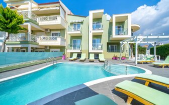 Hotel La Feyra - exteriér - autobusový zájazd CK TURANCAR