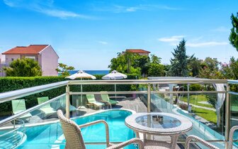 Hotel La Feyra - exteriér - autobusový zájazd CK TURANCAR