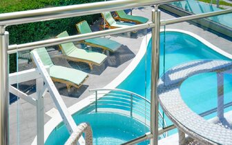 Hotel La Feyra - exteriér - autobusový zájazd CK TURANCAR