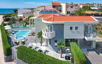 Hotel La Feyra - exteriér - autobusový zájazd CK TURANCAR