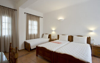 Hotel Alexandra - izba - Santorini - Kamari - letecký zájazd CK TURANCAR