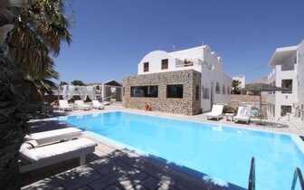 Hotel Iliada Odysseas - Santorini - exteriér - bazén -  letecký zájazd CK TURANCAR