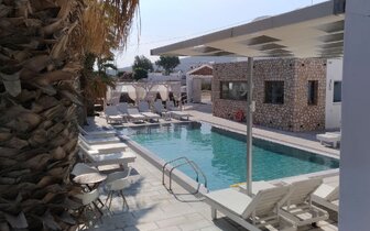 Hotel Iliada Odysseas Santorini - exteriér - bazén -  letecký zájazd CK TURANCAR