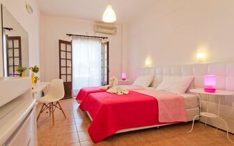 Hotel Iliada Odysseas - Santorini - izba -  letecký zájazd CK TURANCAR