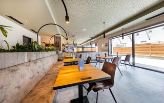 People´s Hotel - zájazd CK Turancar - Rakúsko zima - Kaprun