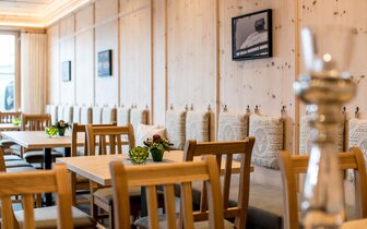 Bergrestaurant Glockneralm - zájzad CK Turancar - Rakúsko zima - Zell am See