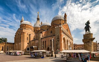 CK Turancar, Letecký poznávací zájazd, Taliansko, Karnevalové Benátky a výlet do Padovy, Basilica di Sant'Antonio
