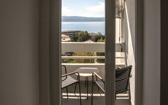 Ante - balkón -  autobusový zájazd CK Turancar - Chorvátsko - Dugi Rat