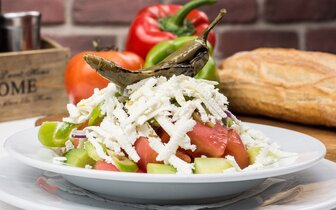 Letecký poznávací zájazd CK Turancar, Krásy Bulharska, šopský šalát