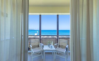 Santa Marina Plaza Giannoulis - izba v prvej línii od pláže - letecký zájazd CK Turancar - Kréta, Agia Marina