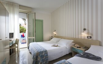 Hotel Calypso Rimini Marina Centro, pobyty individuálnou a autobusovou dopravou CK TURANCAR