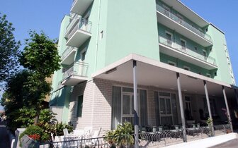 Hotel ALEVON Rimini Miramare - dovolenka autobusovou alebo individuálnou dopravou CK TURANCAR