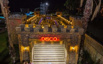 Eftalia Aqua Resort - diskotéka - letecký zájazd CK Turancar - Turecko, Türkler