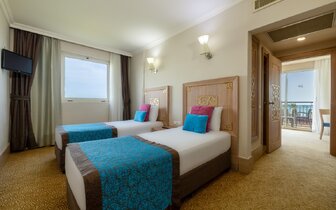 Crystal Family - dvojspálňová rodinná izba - letecký zájazd CK Turancar - Turecko, Belek