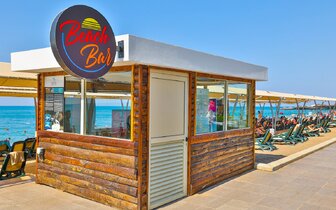 Crystal Family - plážový bar - letecký zájazd CK Turancar - Turecko, Belek