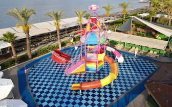 Crystal Family - detský bazén so šmykľavkami - letecký zájazd CK Turancar - Turecko, Belek