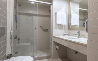 Crystal Family - kúpeľňa - letecký zájazd CK Turancar - Turecko, Belek