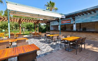 Crystal Sunset - reštaurácia - letecký zájazd CK Turancar - Turecko, Side