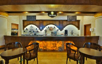 Crystal Sunset - kaviareň - letecký zájazd CK Turancar - Turecko, Side