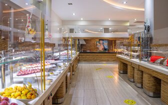 Port Side - bufetové stoly -  letecký zájazd od CK Turancar - Turecko, Evrenseki