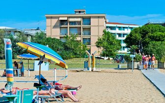 Rezidencia Ambassador v Bibione, apartmány individuálnou alebo autobusovou dopravou CK TURANCAR