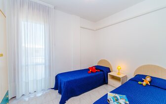 Rezidencia Ambassador v Bibione, apartmány individuálnou alebo autobusovou dopravou CK TURANCAR