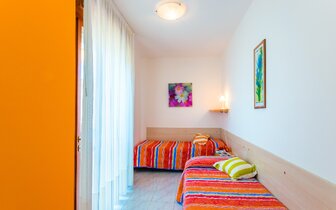 Rezidencia Ambassador v Bibione, apartmány individuálnou alebo autobusovou dopravou CK TURANCAR