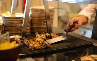 Mangia´s Sardinia Resort - jedáleň - letecký zájazd CK Turancar - Taliansko - Sardínia