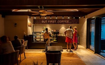 Champion Holiday Village - kaviareň - letecký zájazd CK Turancar - Turecko, Kemer