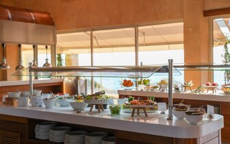 Thalasa Boutique Hotel –reštaurácia– letecký zájazd CK Turancar – Cyprus, Paphos