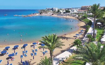 Golden Coast Beach – pláž – letecký zájazd CK Turancar – Cyprus, Protaras