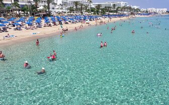 Iliada Beach Hotel– pláž– letecký zájazd CK Turancar – Cyprus, Protaras