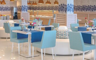 Odessa – jedáleň– letecký zájazd CK Turancar – Cyprus, Protaras 