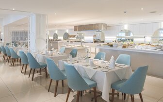 Odessa – jedáleň– letecký zájazd CK Turancar – Cyprus, Protaras 