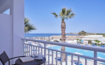 Sandy Beach – výhľad– letecký zájazd CK Turancar – Cyprus, Larnaca 